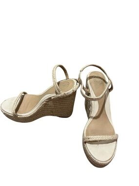 NWT Missguided Two Strap Jute
cream Wedge
